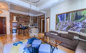 Top Center Relax, Ndk & Vitosha Str, Free Secured Parking